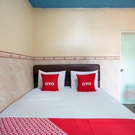 Oyo 927 Carina Hotel Claket Eksteriør billede